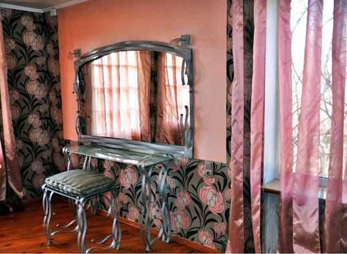 Котедж 350 кв.м подобова оренда  з басейном до 30 осіб