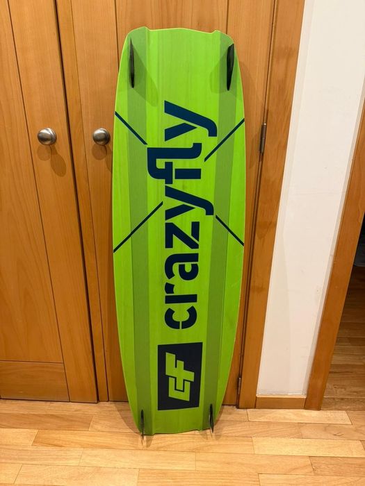 CrazyFly Raptor 140cm kiteboard