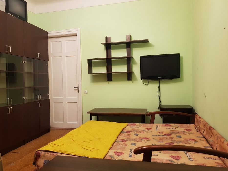 комната с балконом метро Ярослава Мудрого(метро Пушкинская)