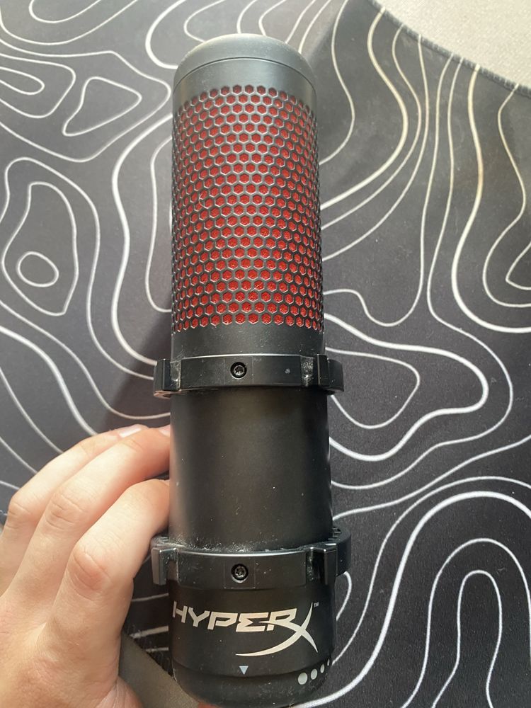 Продаю HyperX QuadCast USB-микрофон (б/у)