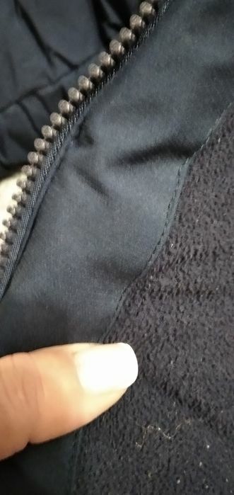 Курточка  зимова для хлопчика в ідеальному стані на розмір 104 ,дуже т