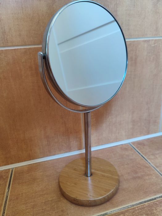 Lusterko na nóżce , podstawa drewniana