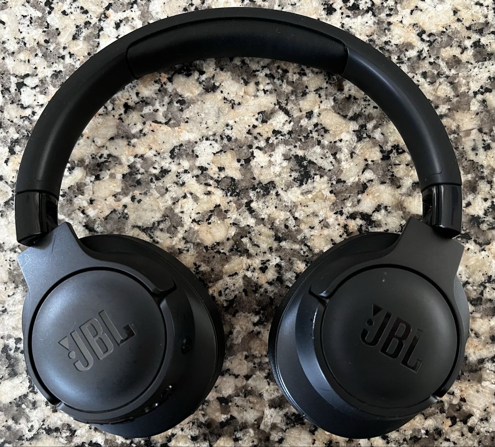 Auscultadores Bluetooth JBL Tune 760NC