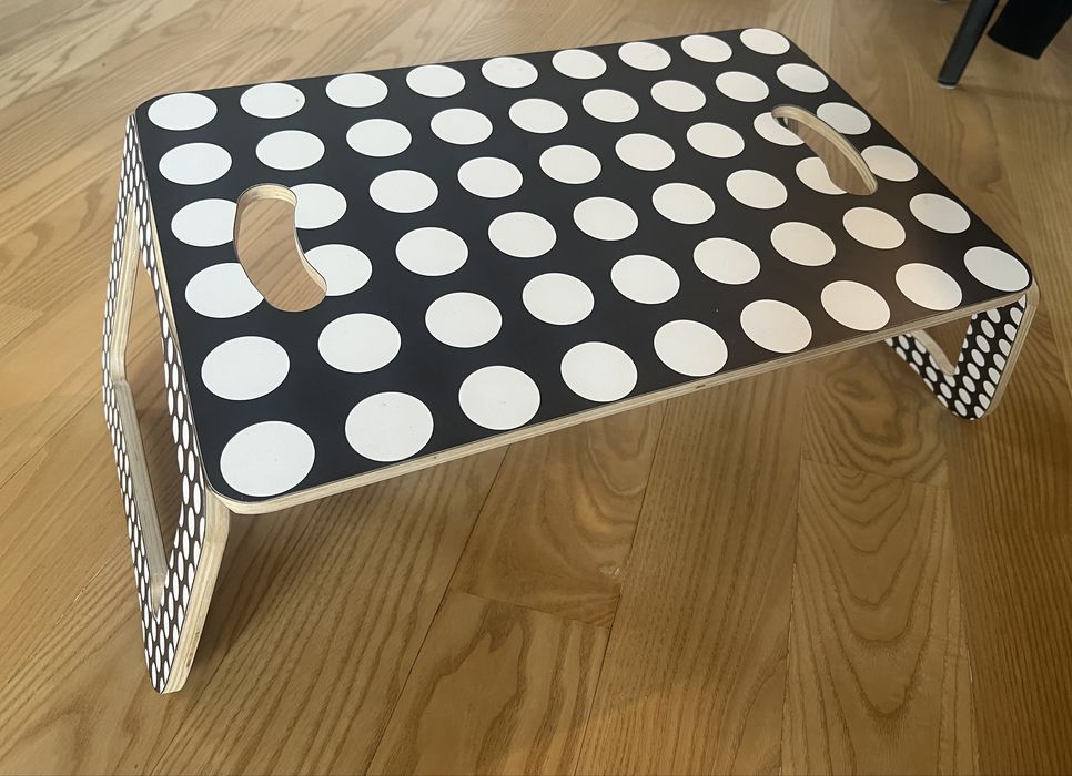 Skladana podstawka pod laptopa