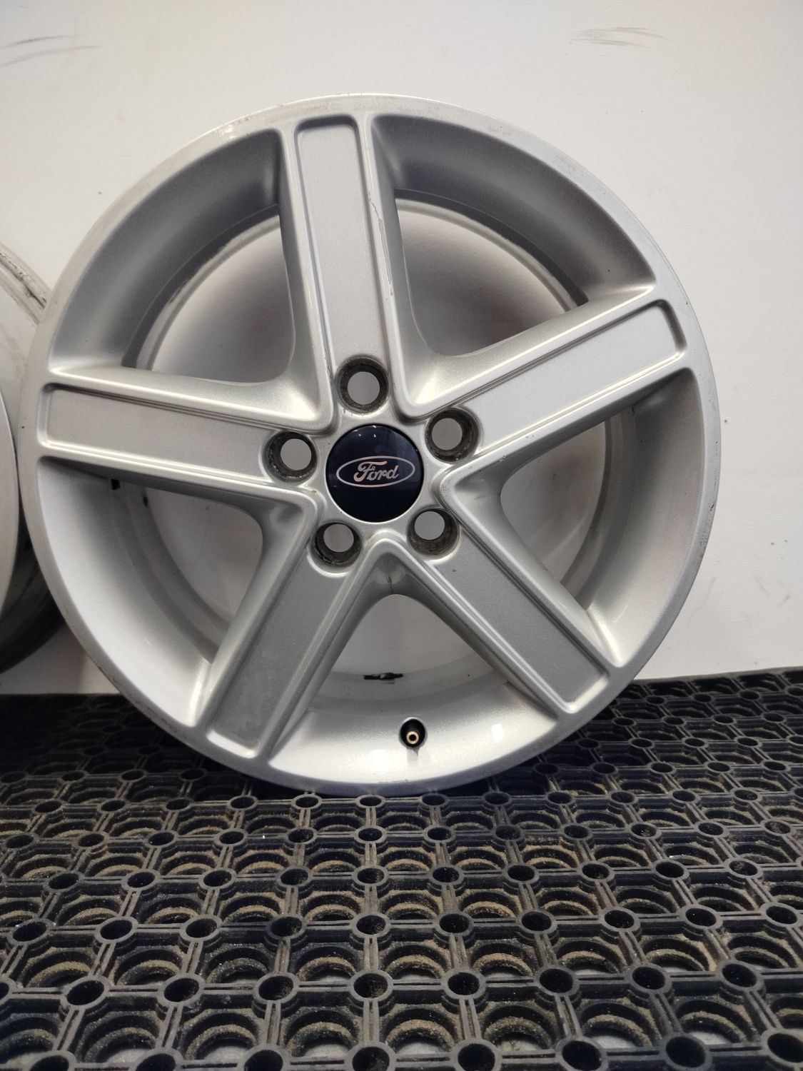 Alufelgi 16"5x108 Ford Focus Mondeo S-Max C-Max