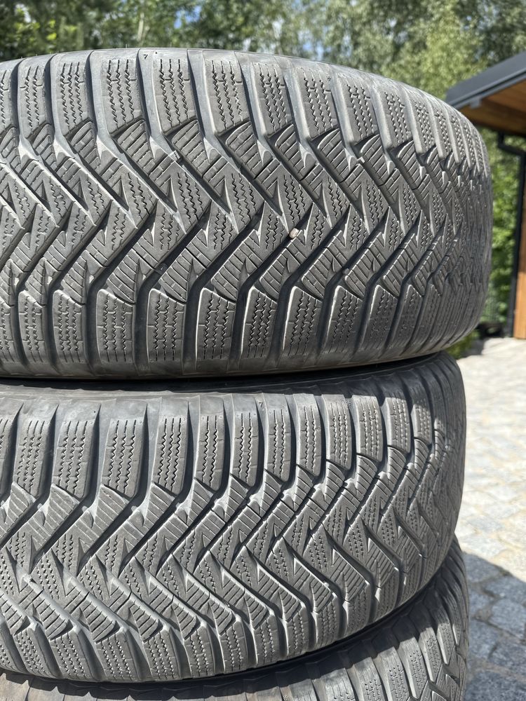 Opony zimowe Laufenn iFit+ 235/55R18