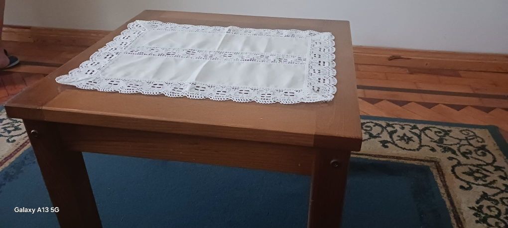 Sofa cama com mesa