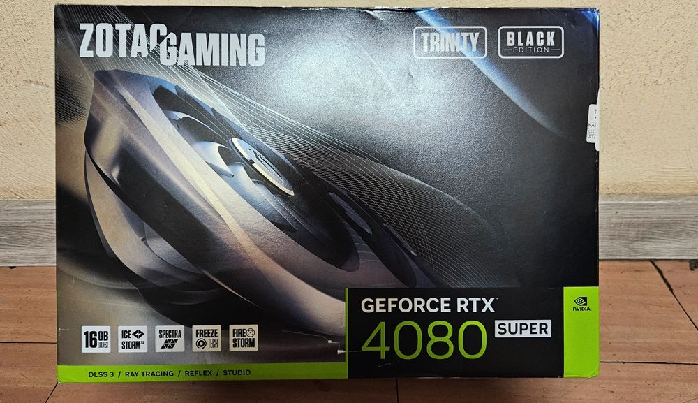ZOTAC GAMING GeForce RTX 4080 SUPER Trinity Black Edition – 16 GB GDDR