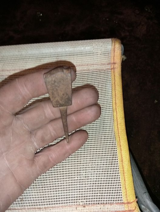 Stara "babka" do klepania kosy