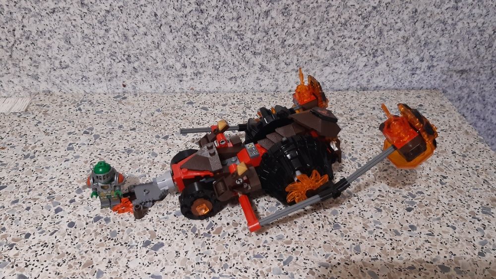 Lego Nexo Knights 70313 Moltor's Lava Smasher(Оригинал)
