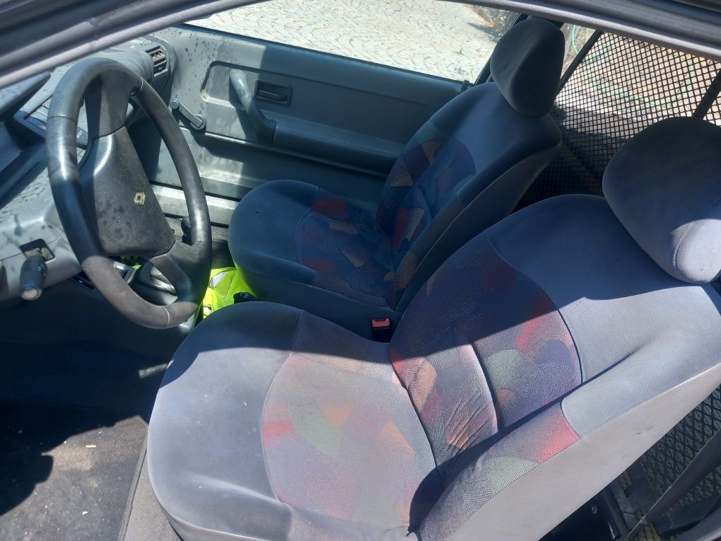 Renault Clio 1.9 D