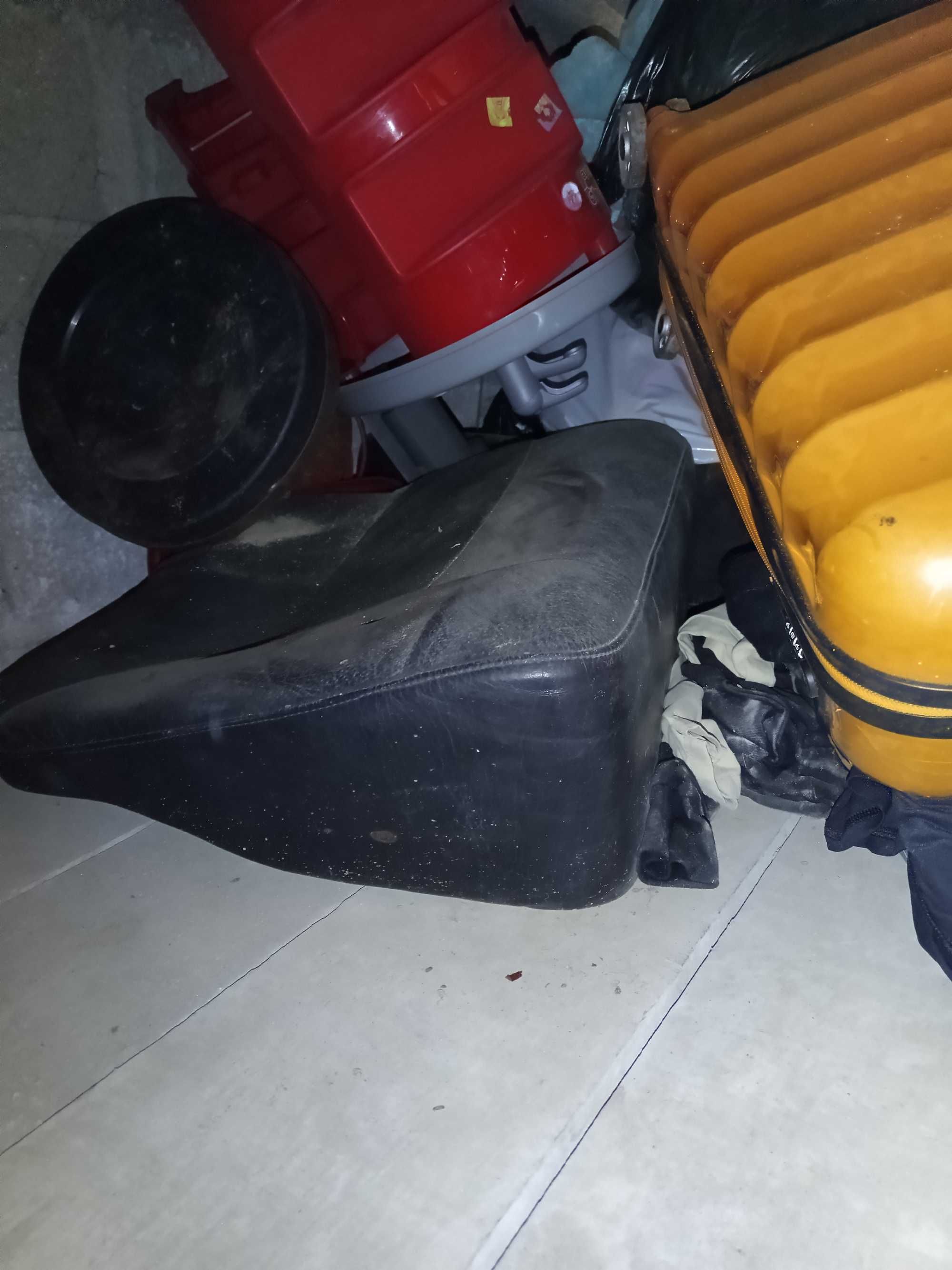 Bancos 106 gti em bom estado