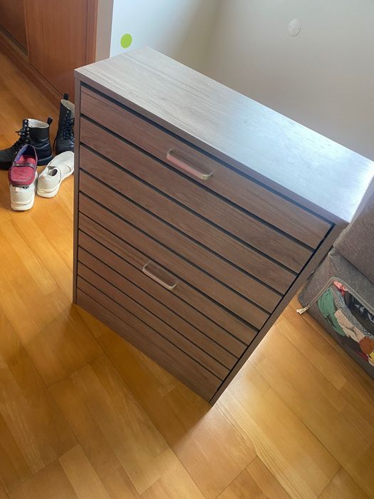 Sapateira novíssima