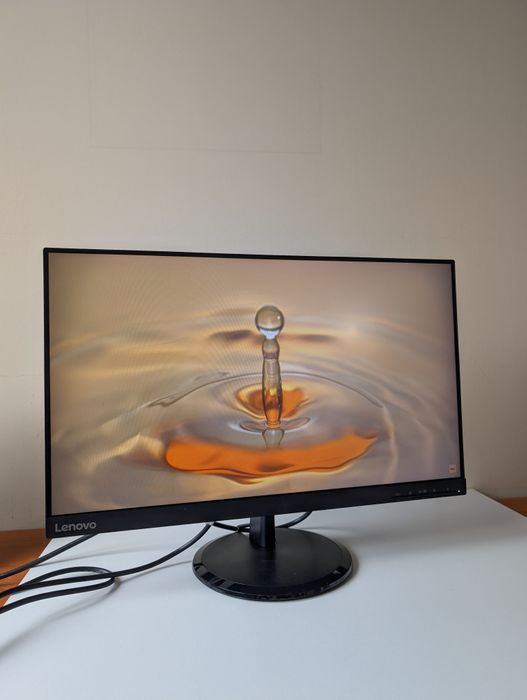 Монітор Lenovo D24-20/FHD/LED/IPS/Тонкі рамки/60Hz/W24"/Гарний стан