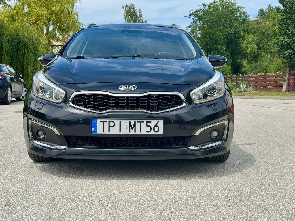 Sprzedam KIA CEED Led. Panorama MAX OPCJĄ