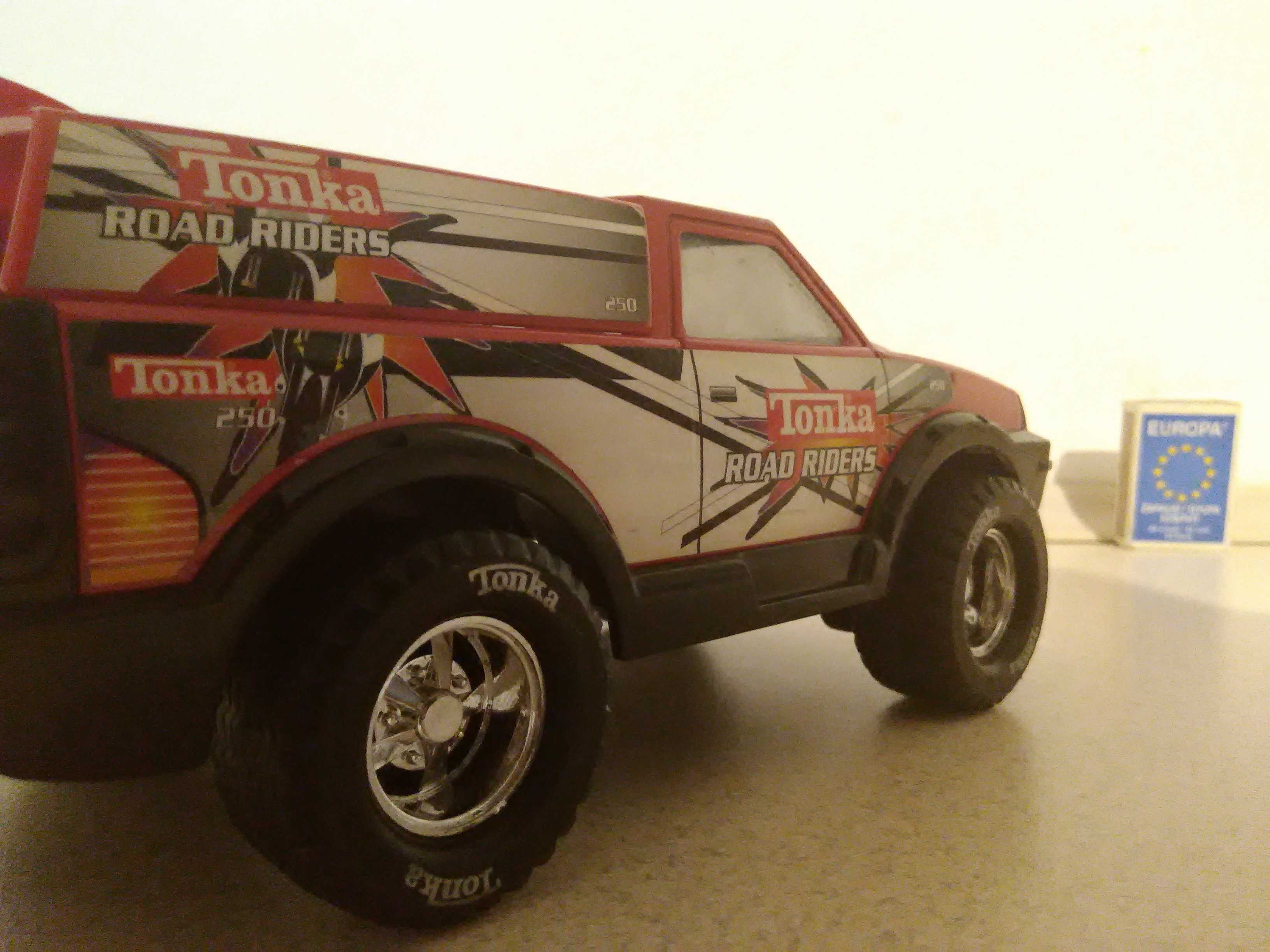 stara zabawka PRL blaszana Tonka Hasbro Jeep Off Road 4×4 pickup 1:24