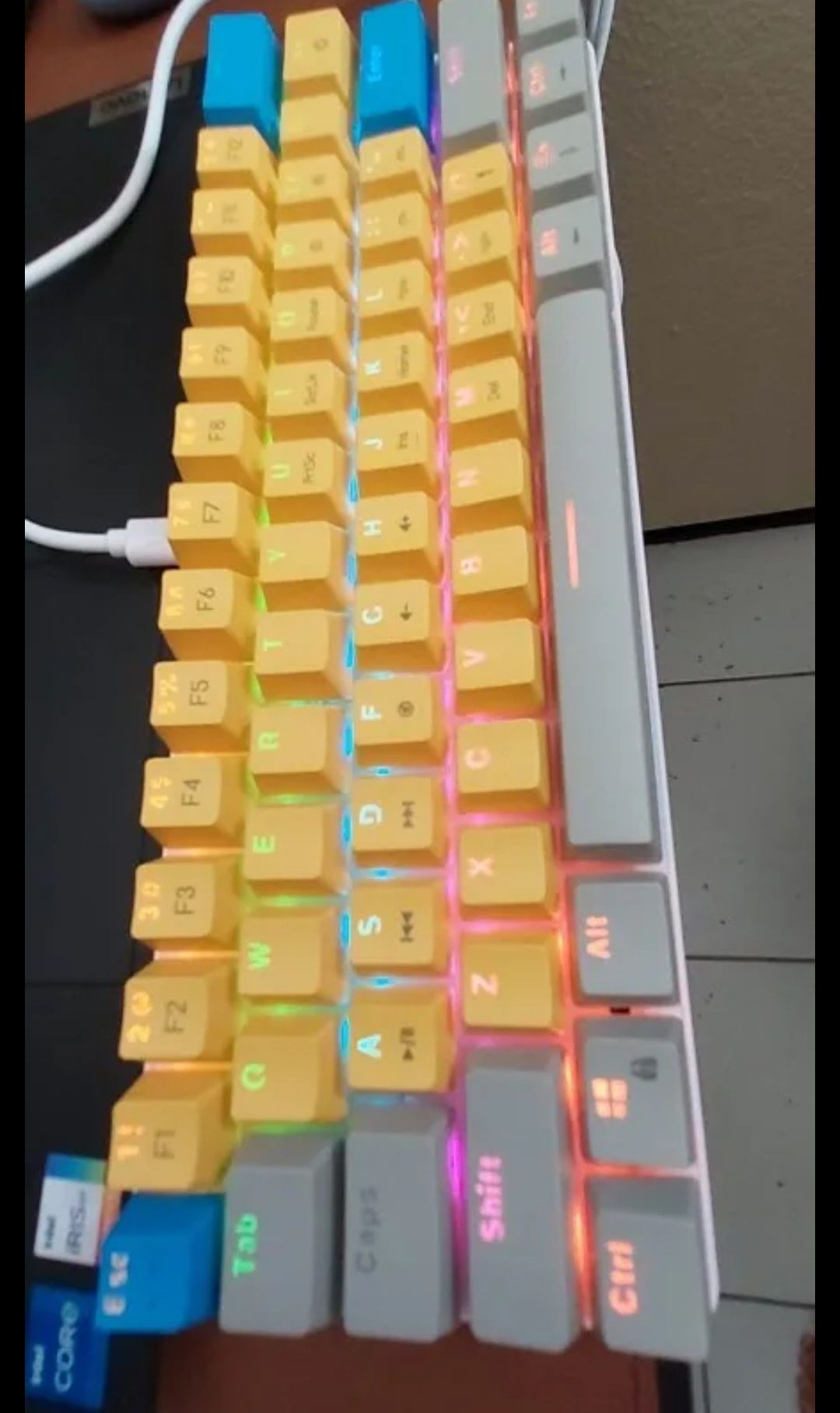 Механічна клавіатура RGB