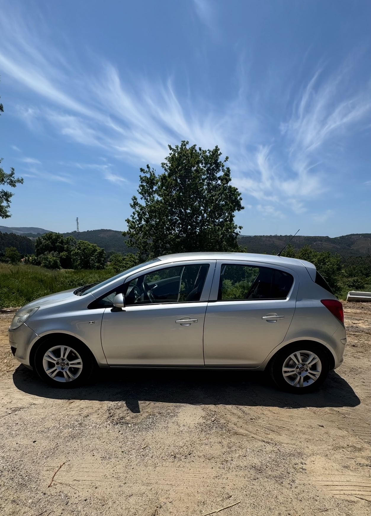 Carro Opel Corsa Model 2011