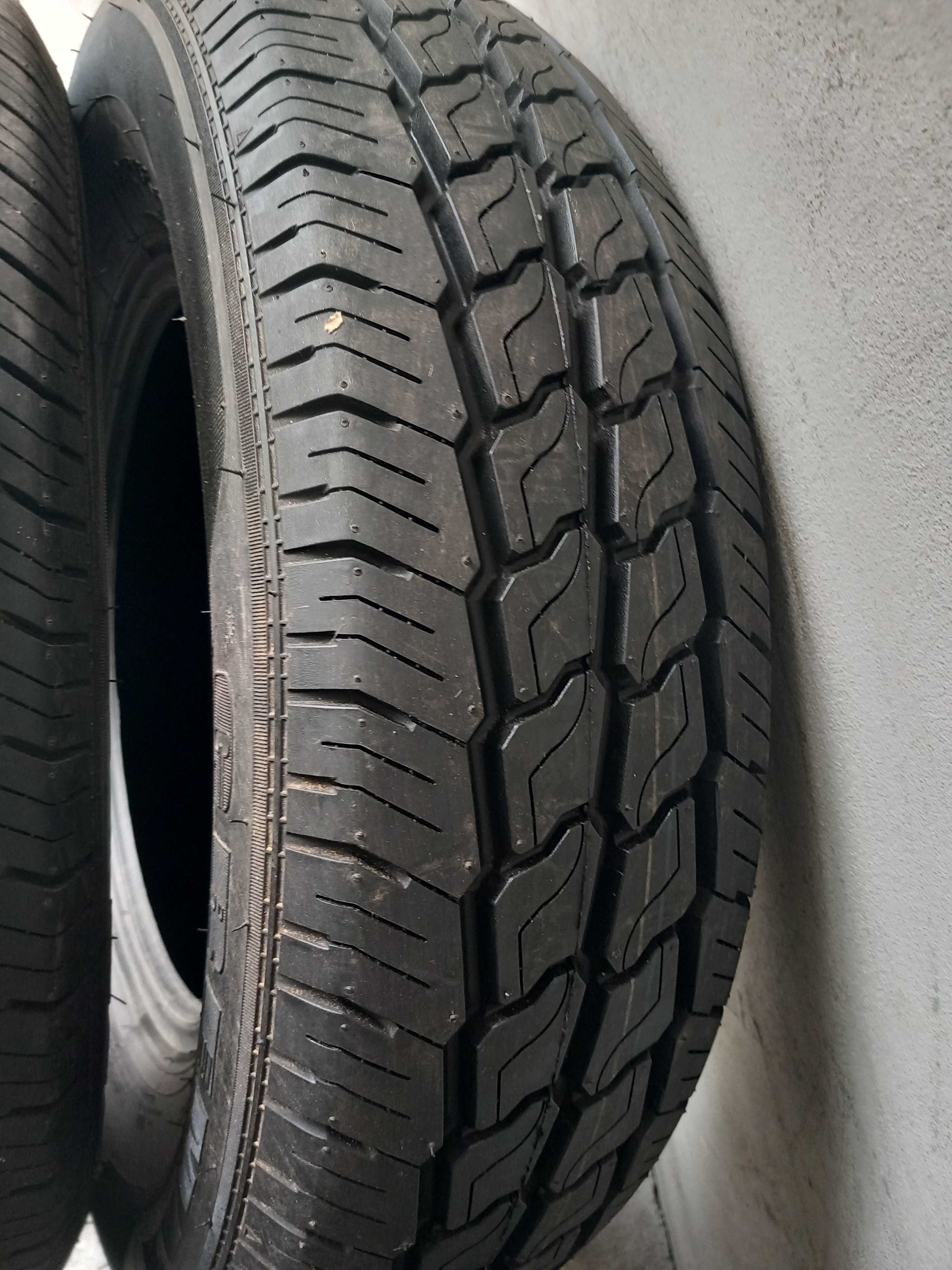 2 Pneus 195R15 C Novos