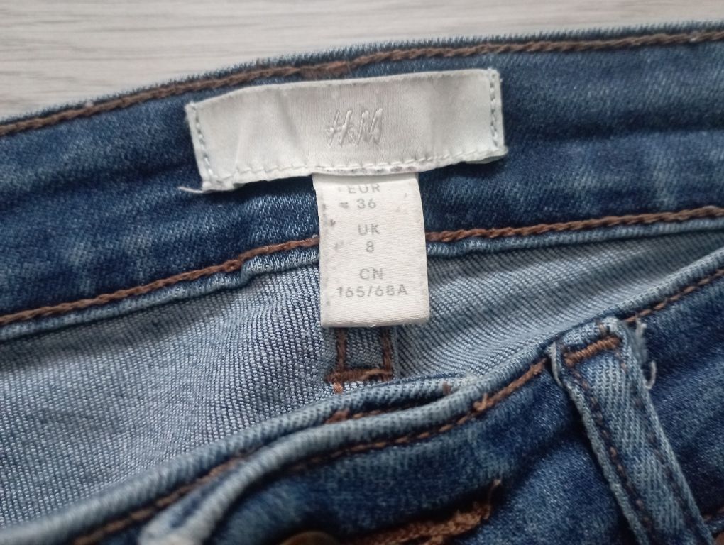 Spodnie rurki damskie z wysokim stanem rozmiar S h&m