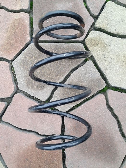 Пружина Тойота камри 40  (2.4)