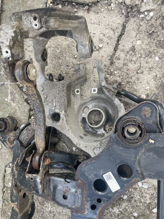 EDGE SPORT 2018 awd задний подрамник, рычаг, цапфа