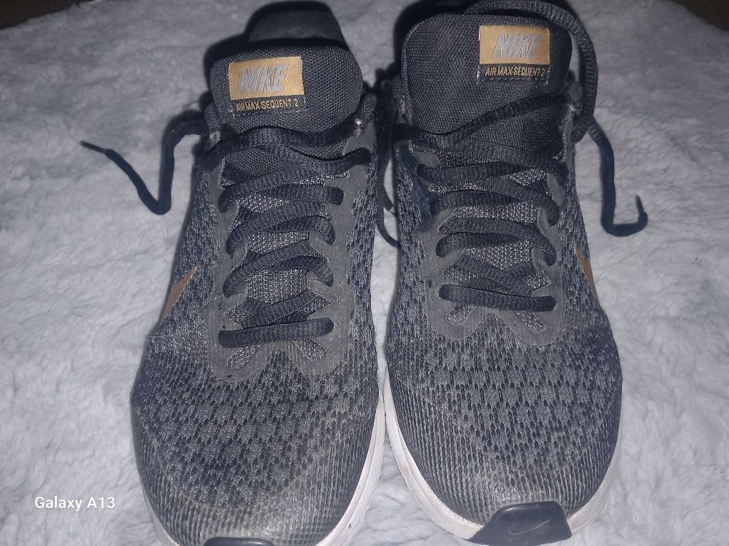 Nike Air Max Sequent 2