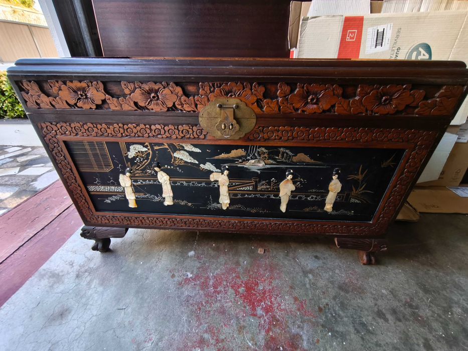 Arca Chinesa Cânfora motivos de madrepérola