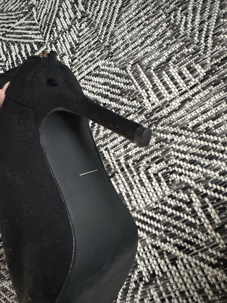 Eleganckie czarne botki rozm 41
