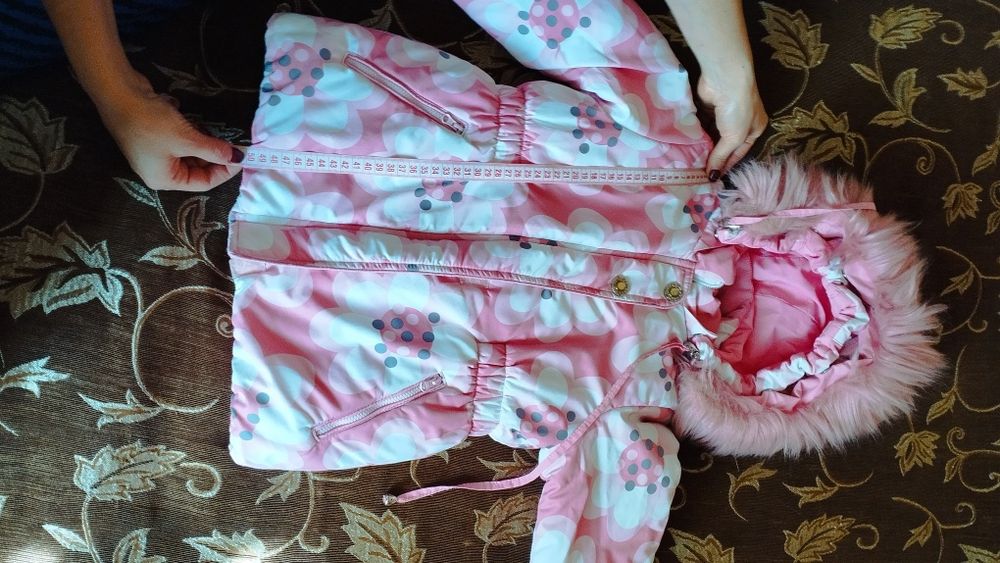 Зимний комбинезон на девочку.