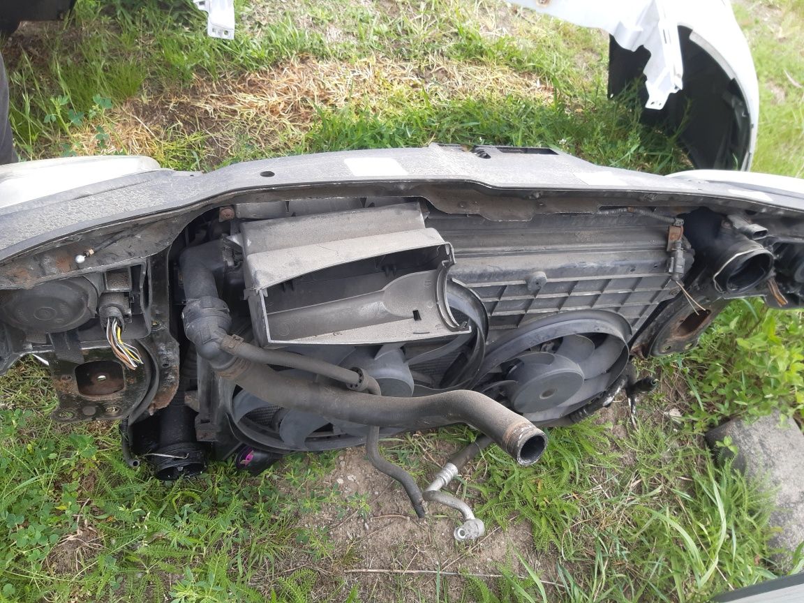 Pas przedni Volkswagen Golf kombi 1.9 TDI chłodnica