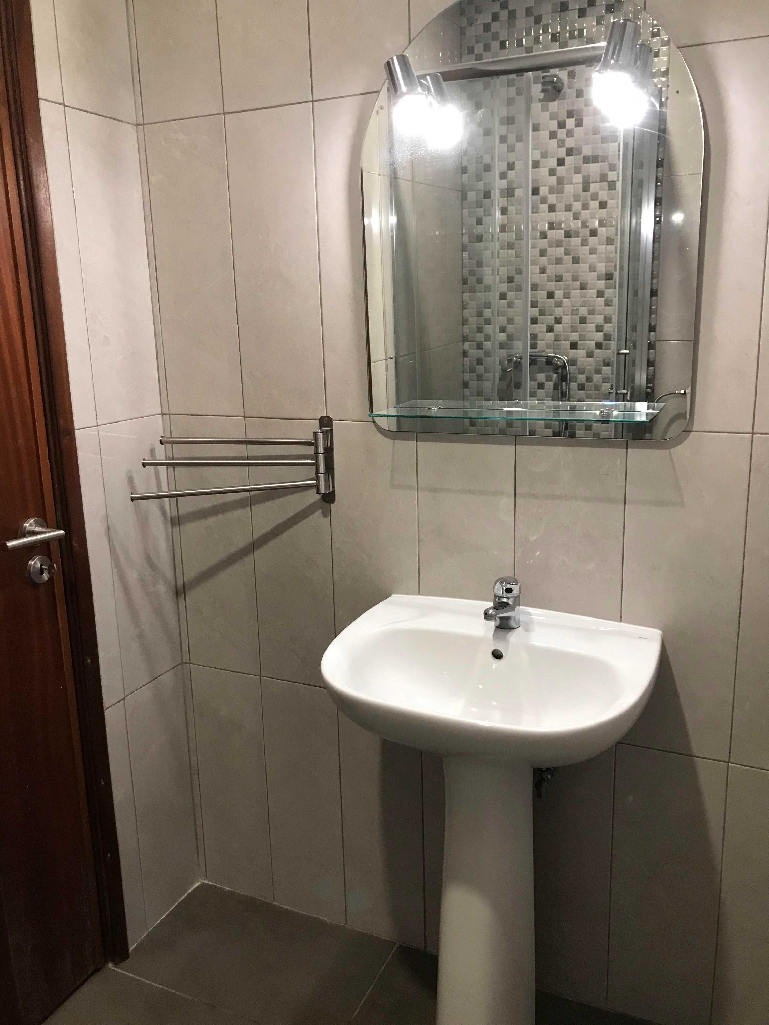 Excelente quarto para estudante com 14 metros quadrados