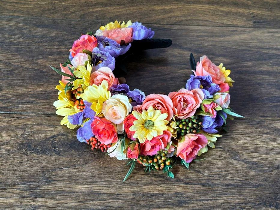 Обруч ободок на голову з квітами в українському стилі