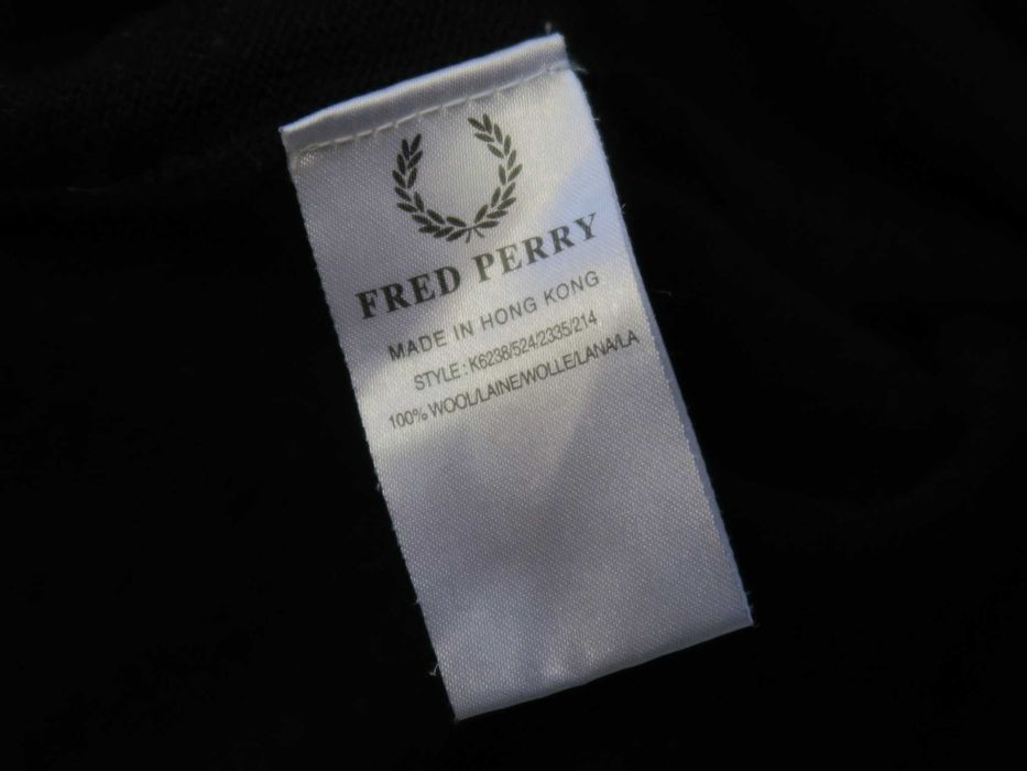 Fred Perry sweter wełniany w serek XL