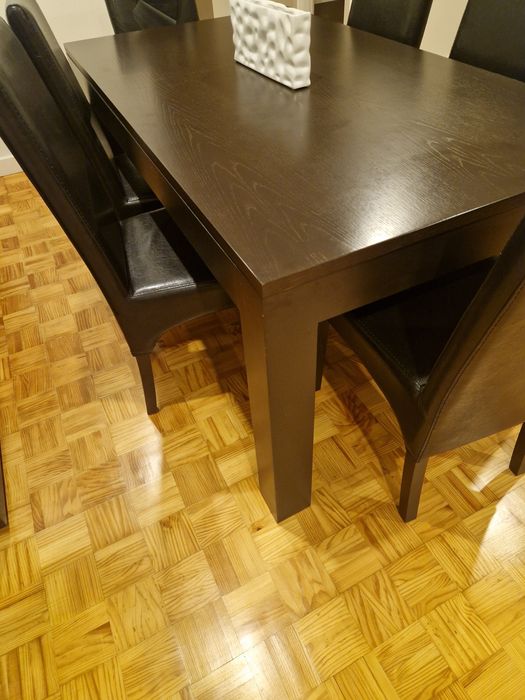 Mesa em wengue madeira maciça,  160x090  com 6 cadeiras