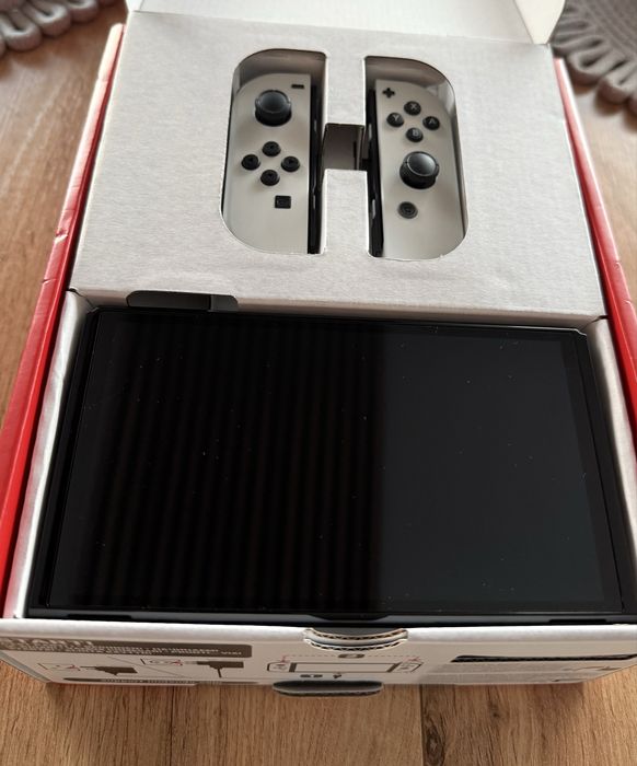 Nintendo Switch OLED/Konsola