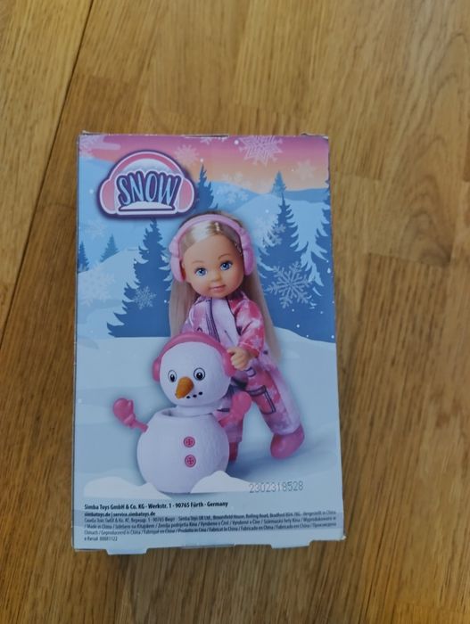 Mała lalka Evi Snow
