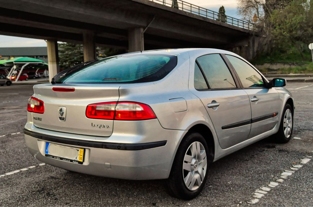 Renault Laguna 1.9 dCi Expréssion - 150 MIL KMS