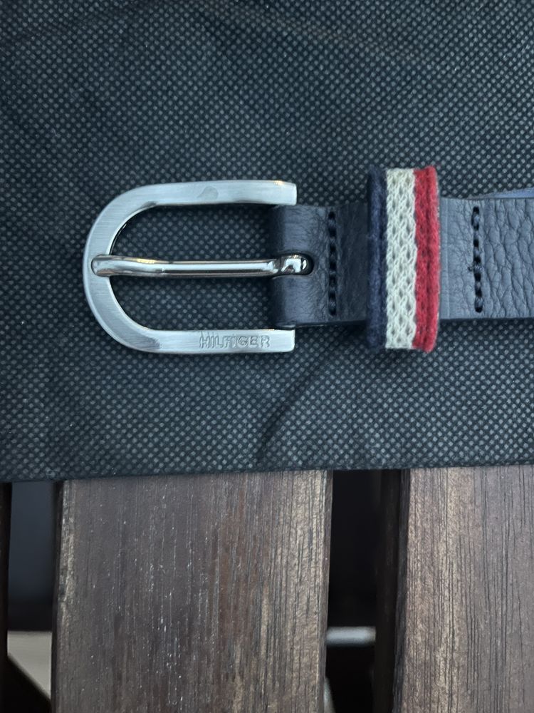 Tommy Hilfiger skórzany pasek r. 85 granat