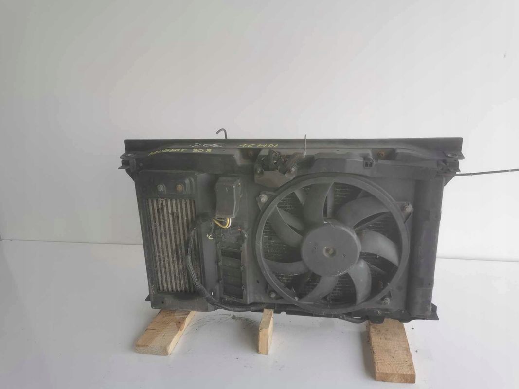 Pas Przedni Chłodnica Peugeot 308/1.6 Hdi 07-11