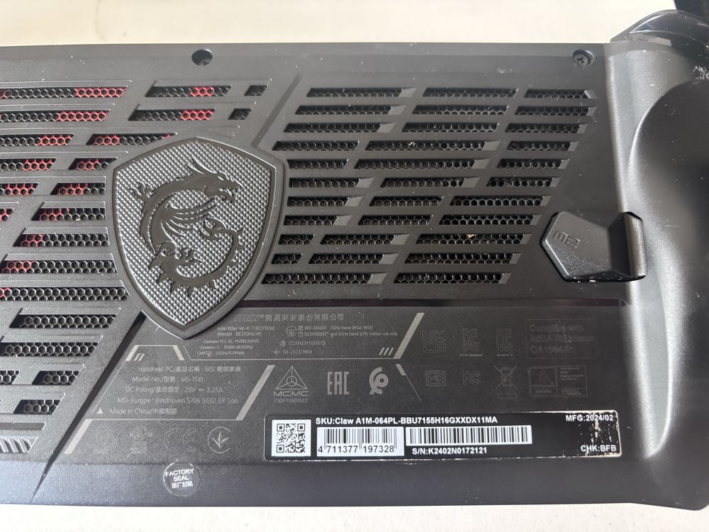 MSI Claw A1M-064PL