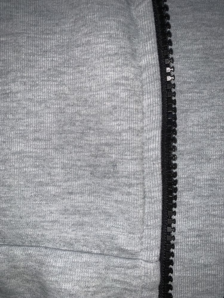 оригинальная серая кофта зипка зип худи nike tech fleece big logo drip