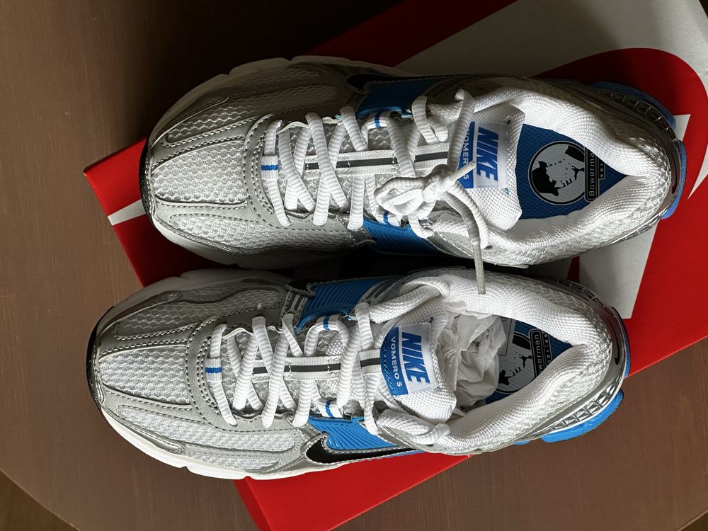 Nike Zoom Vomero 5 - Tamanho 36 EU - NOVAS