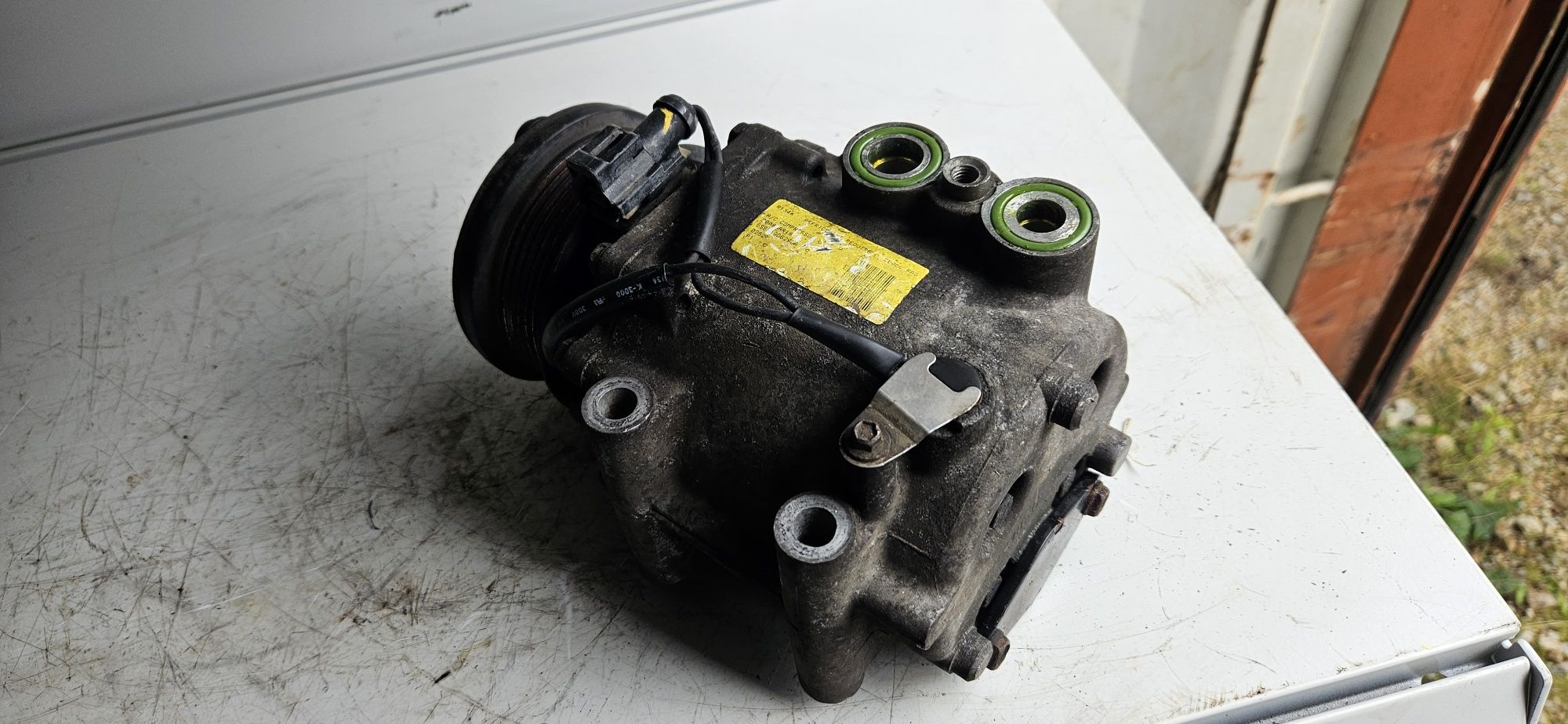 Ford Fiesta MK6 1.3 kompresor sprężarka klimatyzacji