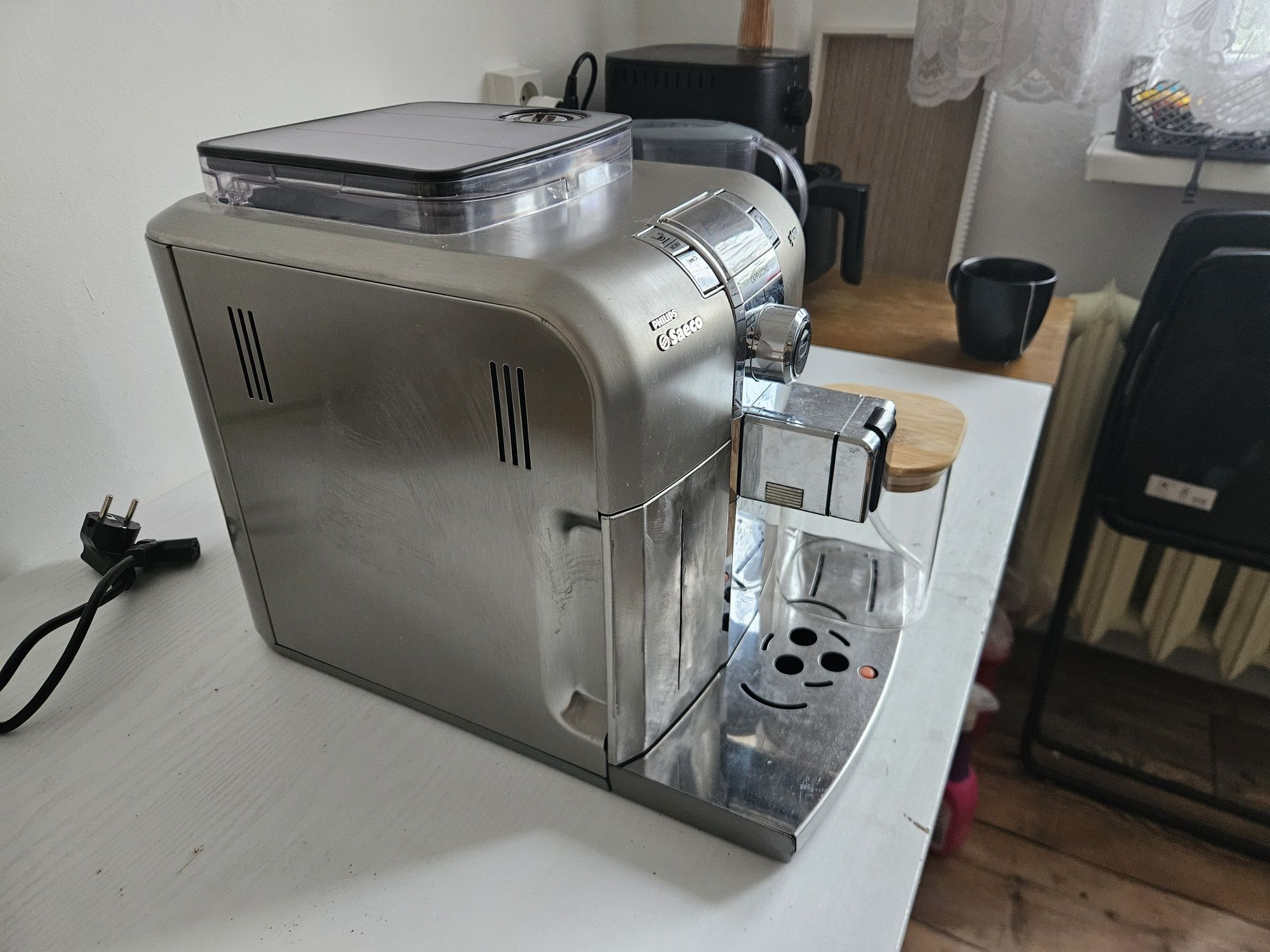 Ekspres do kawy Philips Saeco Syntia