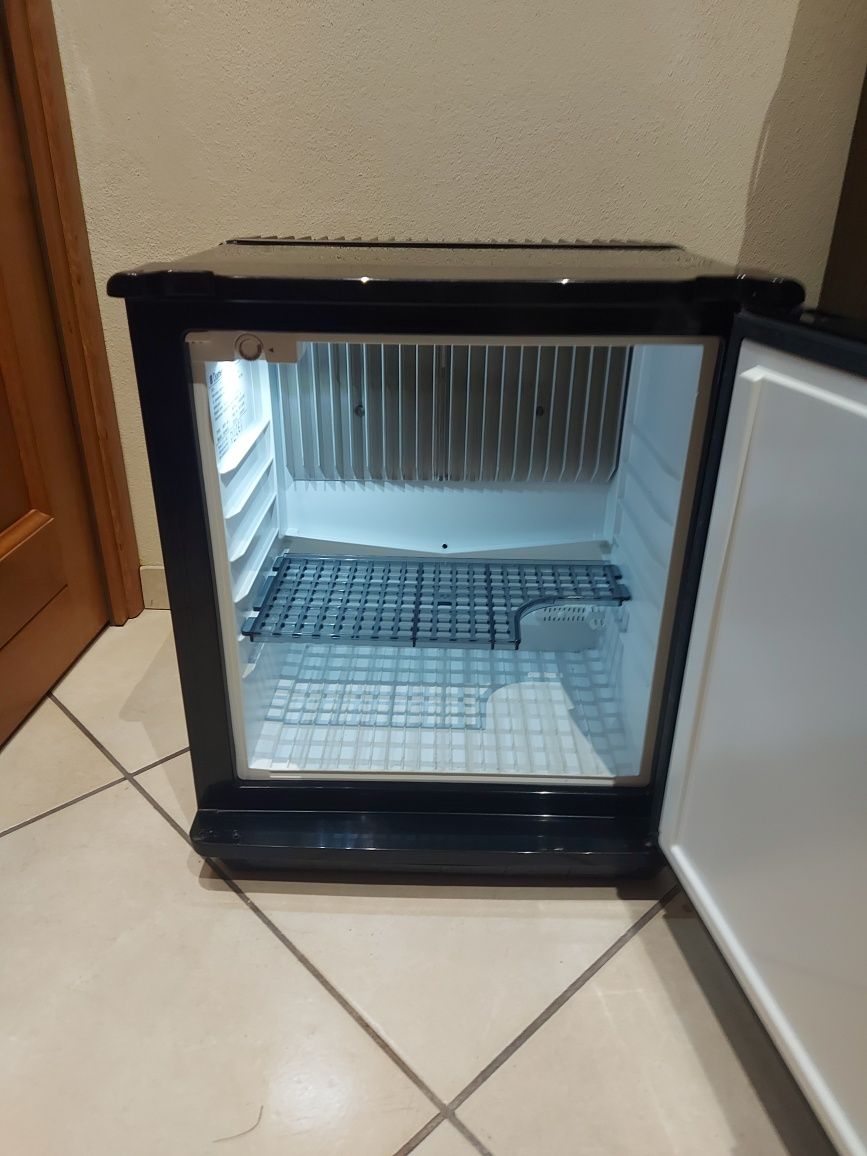 DOMETIC DS200FS lodówka absorpcyjna,turystyczna,kemping,minibar