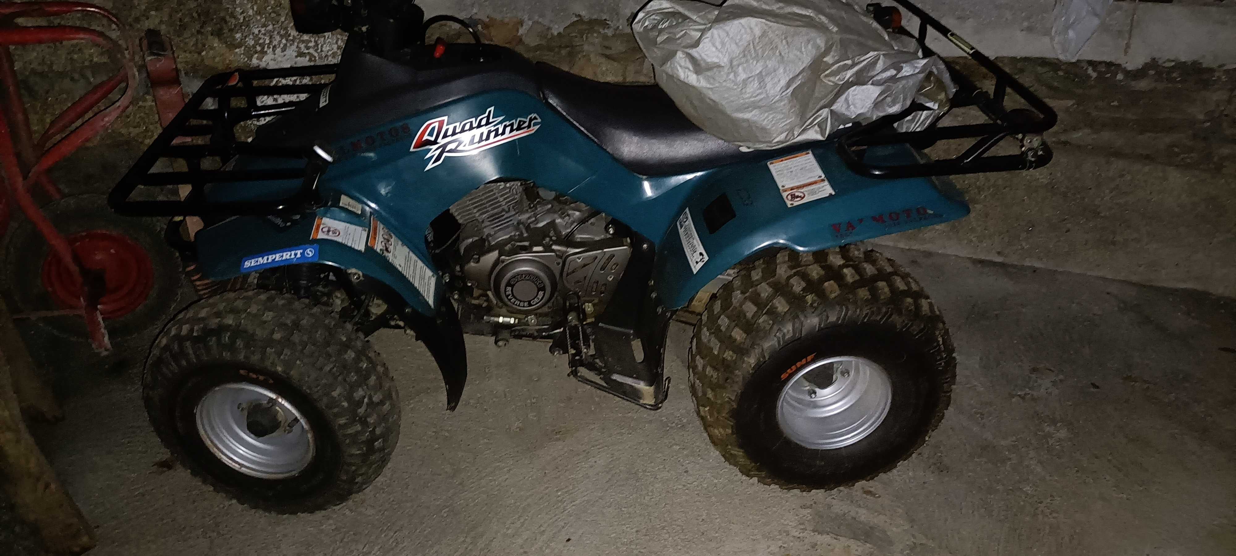 Moto 4 Suzuki LTF 160