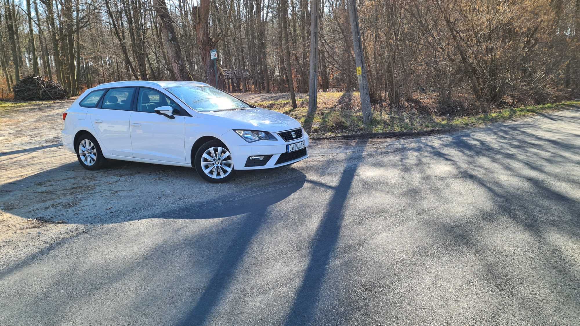 Wynajem pojazdów Seat Leon kombi 2018 1,6 TDI 110KM