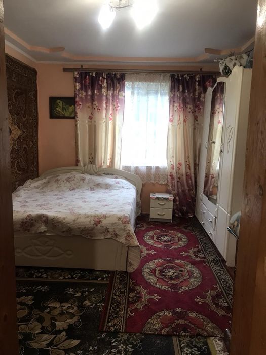 Здається затишний будиночок в Карпатах