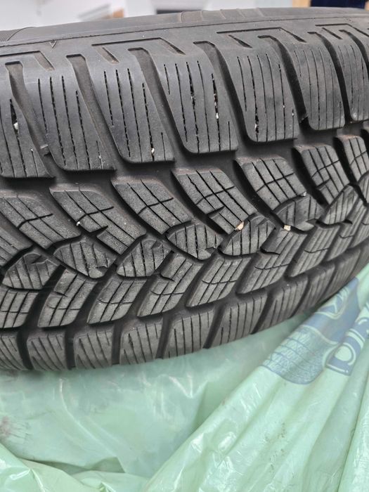 Zestaw felgi Dezent i opony Fulda 235/60/R18 107h